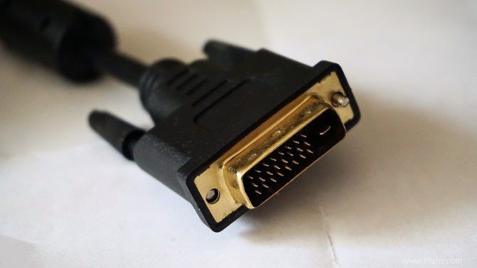 Explication des types de câbles vidéo :différences entre les ports VGA, DVI et HDMI 