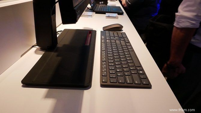 Le nouveau tout-en-un de Lenovo au CES 2020 est à la fois sécurisé et élégant 