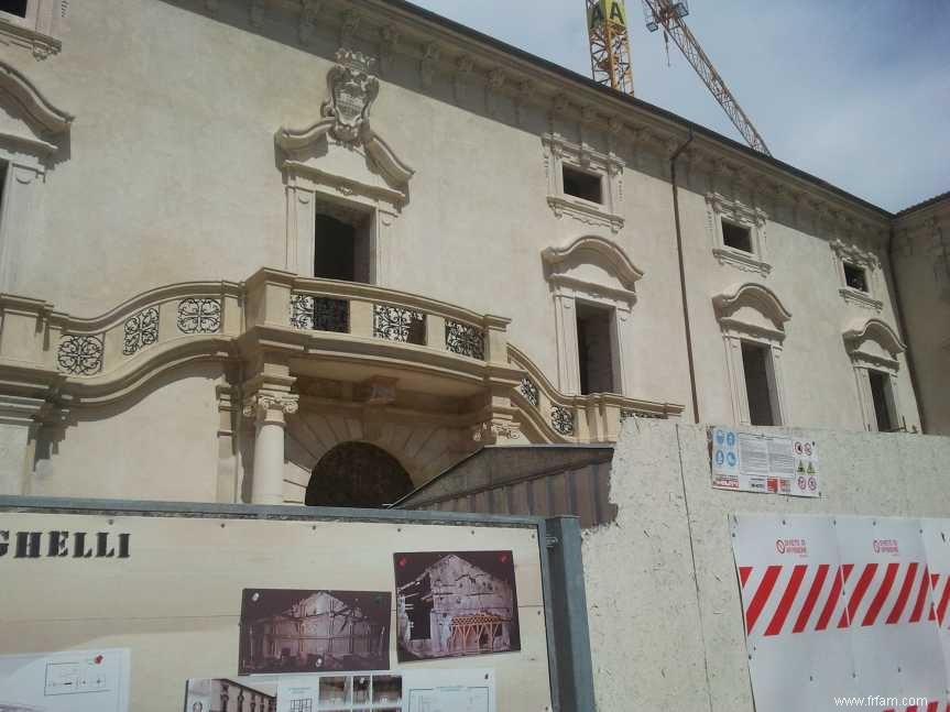 Touriste en cas de catastrophe à LAquila 