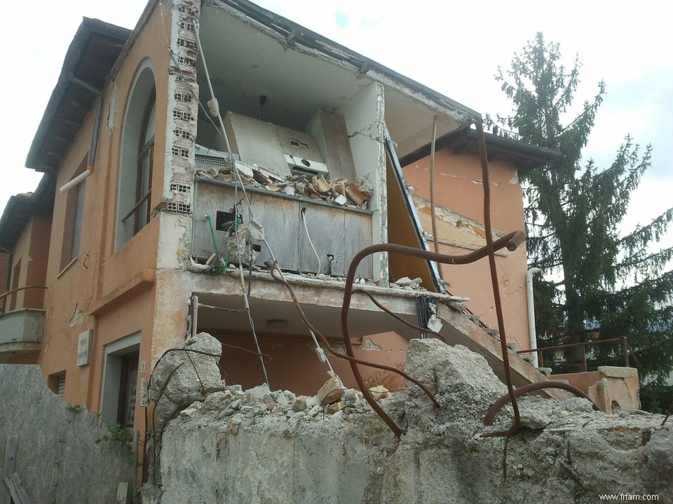 Touriste en cas de catastrophe à LAquila 