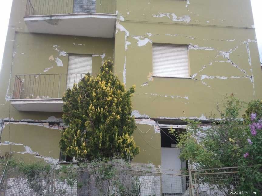 Touriste en cas de catastrophe à LAquila 