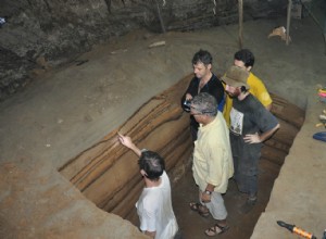 La grotte marine abrite la chronologie historique du tsunami 