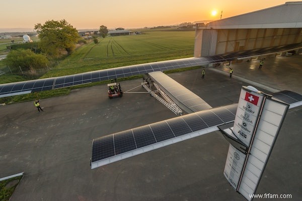 Un avion solaire prêt à faire le tour du monde 