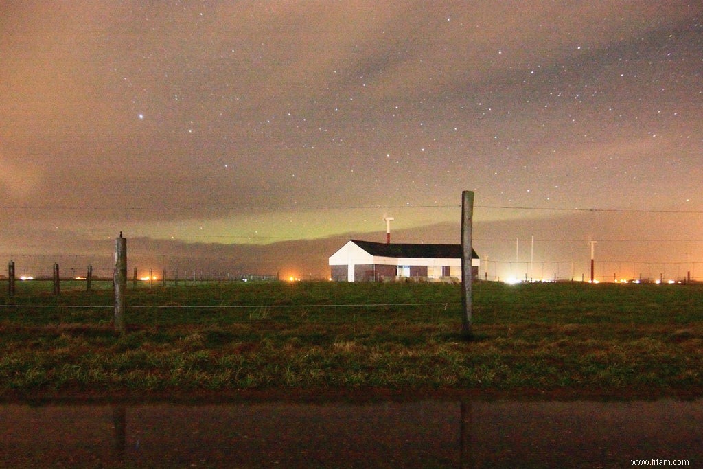 Aurora Borealis offre un magnifique spectacle de lumière 