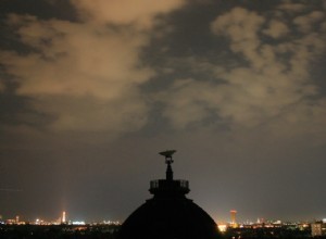 Le ciel nocturne devient plus bleu 