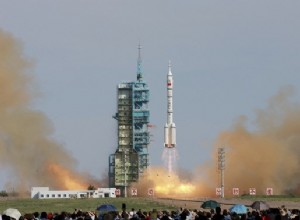 La Chine lance une nouvelle mission spatiale habitée 