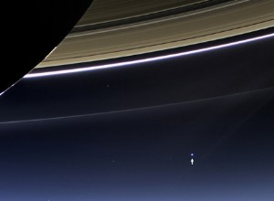 Cassini regarde la terre 