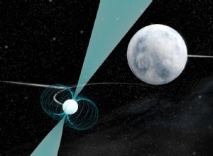 L étoile triple bizarre est un laboratoire gravitationnel 