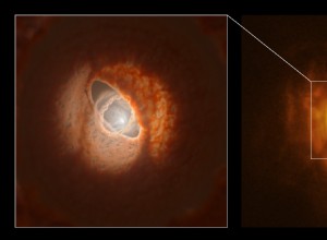 Le système triple étoile déforme le disque de formation de planètes 