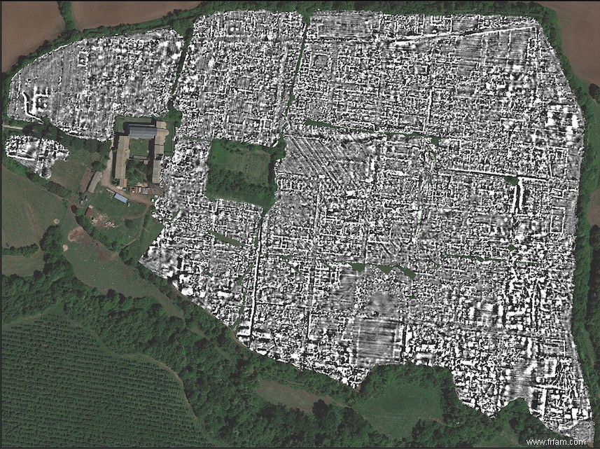 Un radar au sol expose toute la ville romaine 