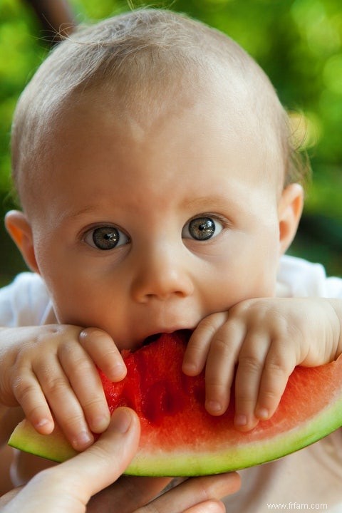 La texture des aliments pour bébés est plus importante que la couleur et le goût 