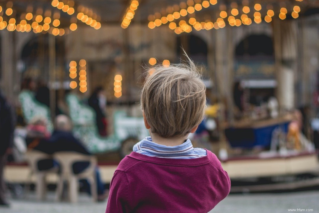 Les enfants de trois ans ont déjà un réseau cérébral pour se mettre dans la façon de penser d une autre personne 