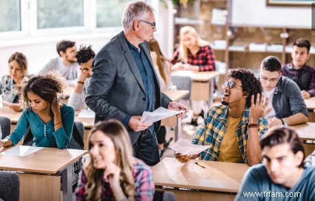 La douance à la loupe :le passage au lycée 