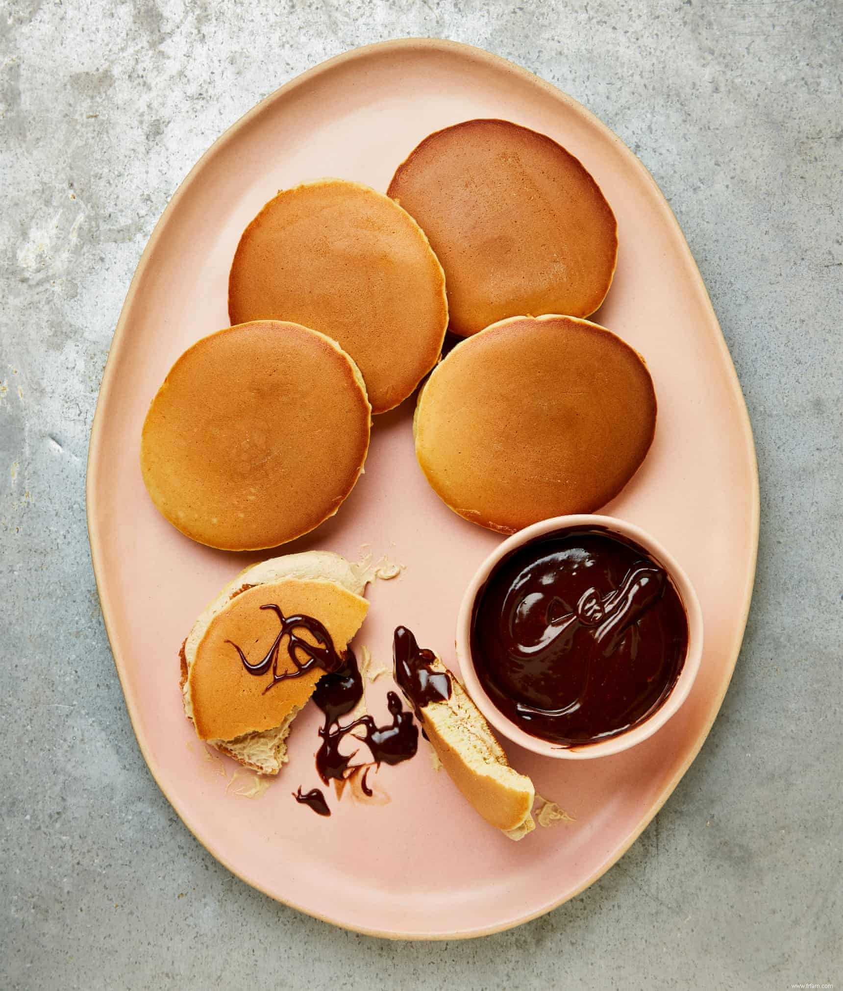 Dorayaki, galettes et blintzes :les recettes de crêpes du monde de Yotam Ottolenghi 