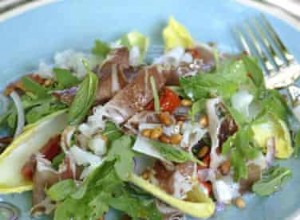 Salades d été :Recette Salade de roquette à la coppa de parme, tomates semi-séchées et pecorino 