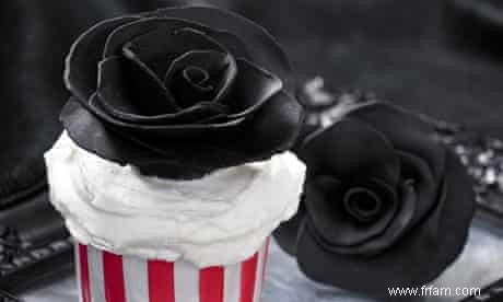 La recette des cupcakes à la rose noire 