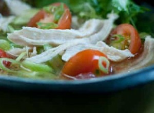 Bouillon de poulet aigre-piquant et à la citronnelle 