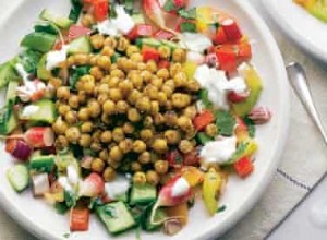 Recette de pois chiches épicés avec salade de légumes frais de Yotam Ottolenghi 