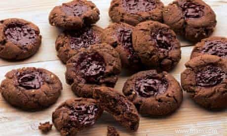 La recette des biscuits aux noix et aux cerises noires de Dan Lepard 