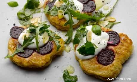 Recettes de blinis à la betterave de Yotam Ottolenghi et poulet au miso avec salade de chou asiatique 