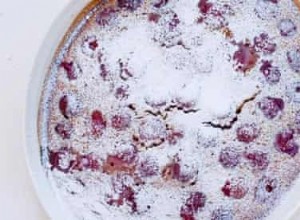 Le classique clafoutis aux cerises de Nigel Slater 