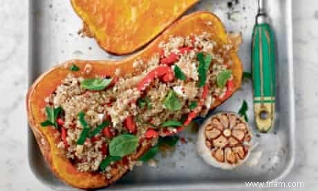 Recette Courge butternut de Lorraine Pascale au quinoa, feta, basilic et menthe 