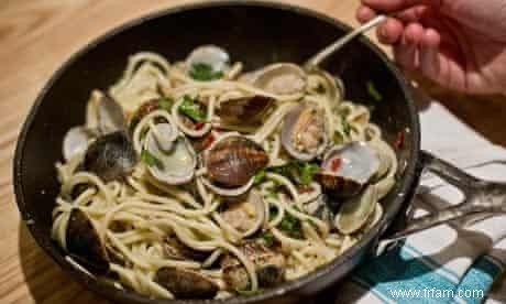 La recette des spaghettis aux palourdes d Angela Hartnett 