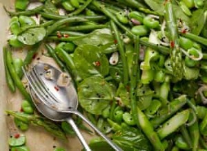 Recettes de salade printanière de Yotam Ottolenghi, plus orzo au four avec mozzarella et origan 