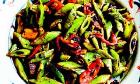 Recette de Haricots verts aux haricots noirs et au piment 