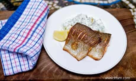 La recette de la truite de mer aux pommes de terre nouvelles d Angela Hartnett 