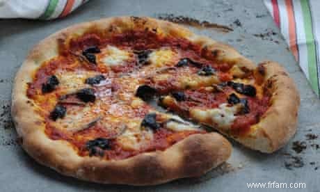 Les recettes de base de pizza et de sauce tomate parfaites de Dan Lepard 