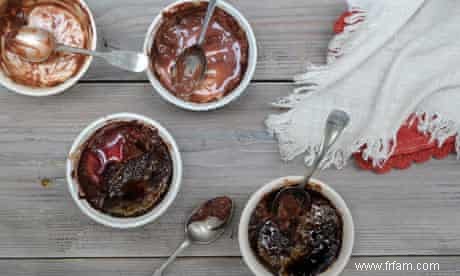 Crème brûlée au chocolat et aux cerises sans produits laitiers 