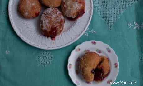 Recette de beignets à la confiture de sirop d or de Dan Lepard 