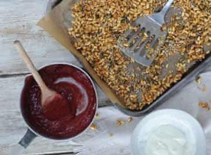 Sundae petit-déjeuner sans gluten et sans noix avec granola au miel 