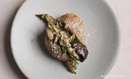 Pomme de terre au four avec recette d aubergine et de crème de Nigel Slater 