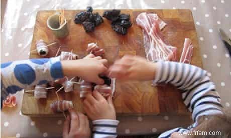 Comment faire des diables à cheval et une salade d oranges, de canneberges et de noix 