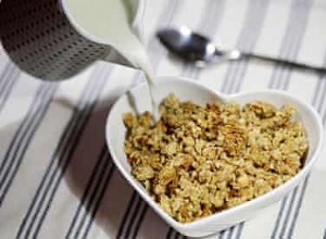 Recette de granola au beurre de cacahuète et au miel de Jack Monroe 