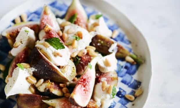 Cuisine de saison :figues fraîches au labneh, pignons de pin et menthe 