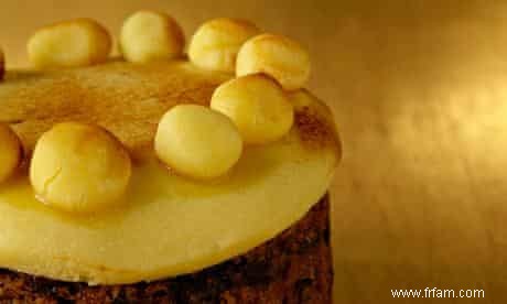 Gâteau Simnel sans lait, sans oeuf et sans gluten 