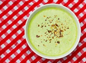 Recette de soupe froide aux pois, coriandre et piment de Jack Monroe 