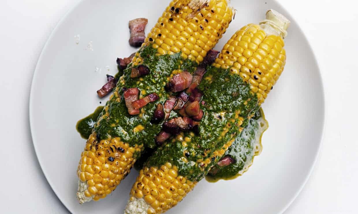 Recette de maïs grillé avec pancetta et salsa verde de Nigel Slater 