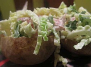 Pelures de pommes de terre au four avec jambon de Noël et salade de pommes – recette 