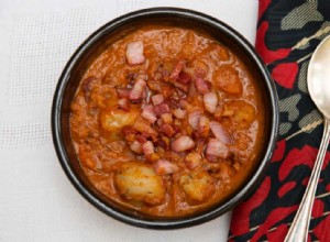 Soupe aux haricots rouges de Jack Monroe avec boulettes 