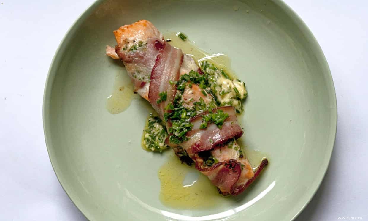 Recette de saumon au beurre d herbes et bacon de Nigel Slater 