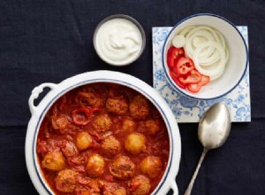 Un lot de bouillon de poulet, quatre plats délicieux 