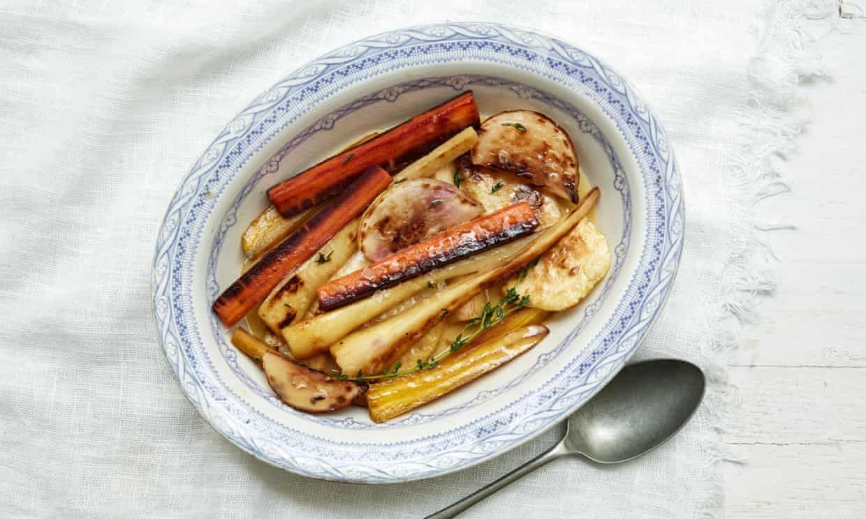 Un lot de bouillon de poulet, quatre plats délicieux 