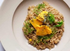 Riz de Nigel Slater au fenouil, ail noir et fromage bleu 