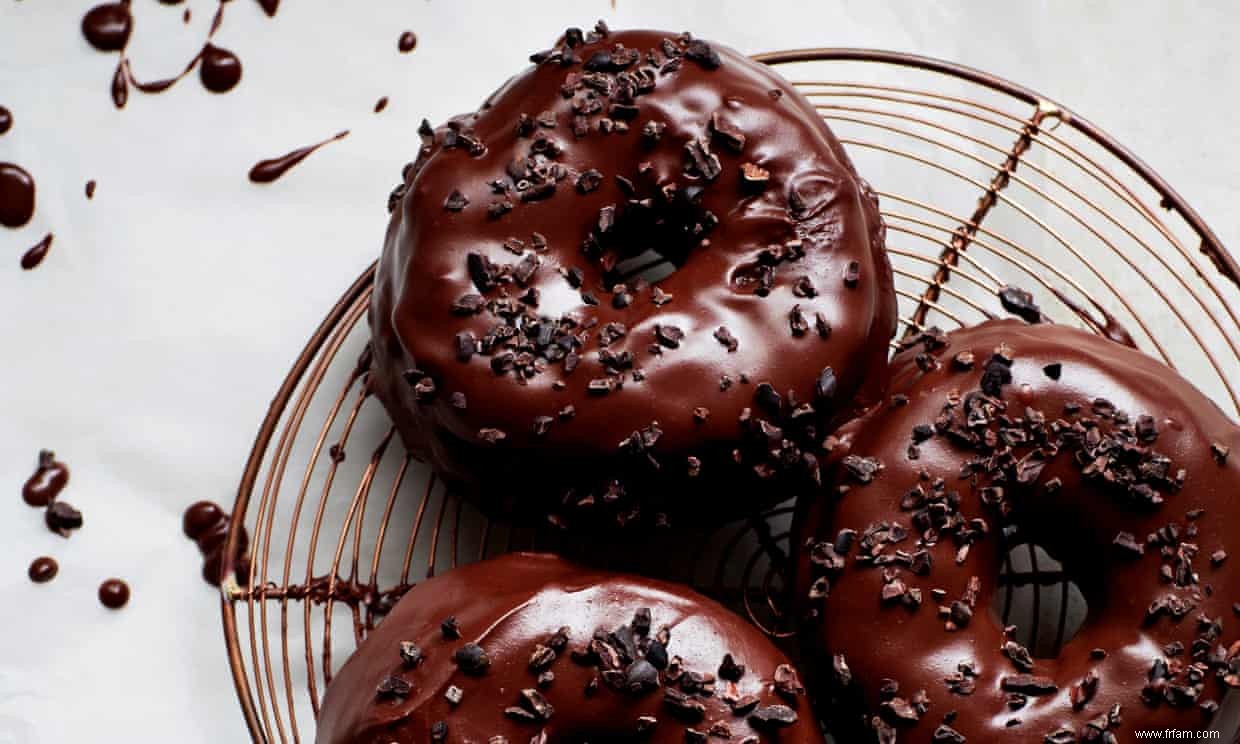 Beignets glacés au chocolat et babka imbibé de sirop 