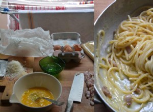 La recette classique de carbonara de Rachel Roddy 