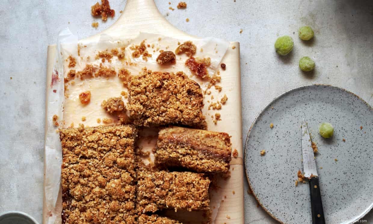 Les recettes de Claire Ptak pour les barres à la compote de groseilles et au crumble d avoine 